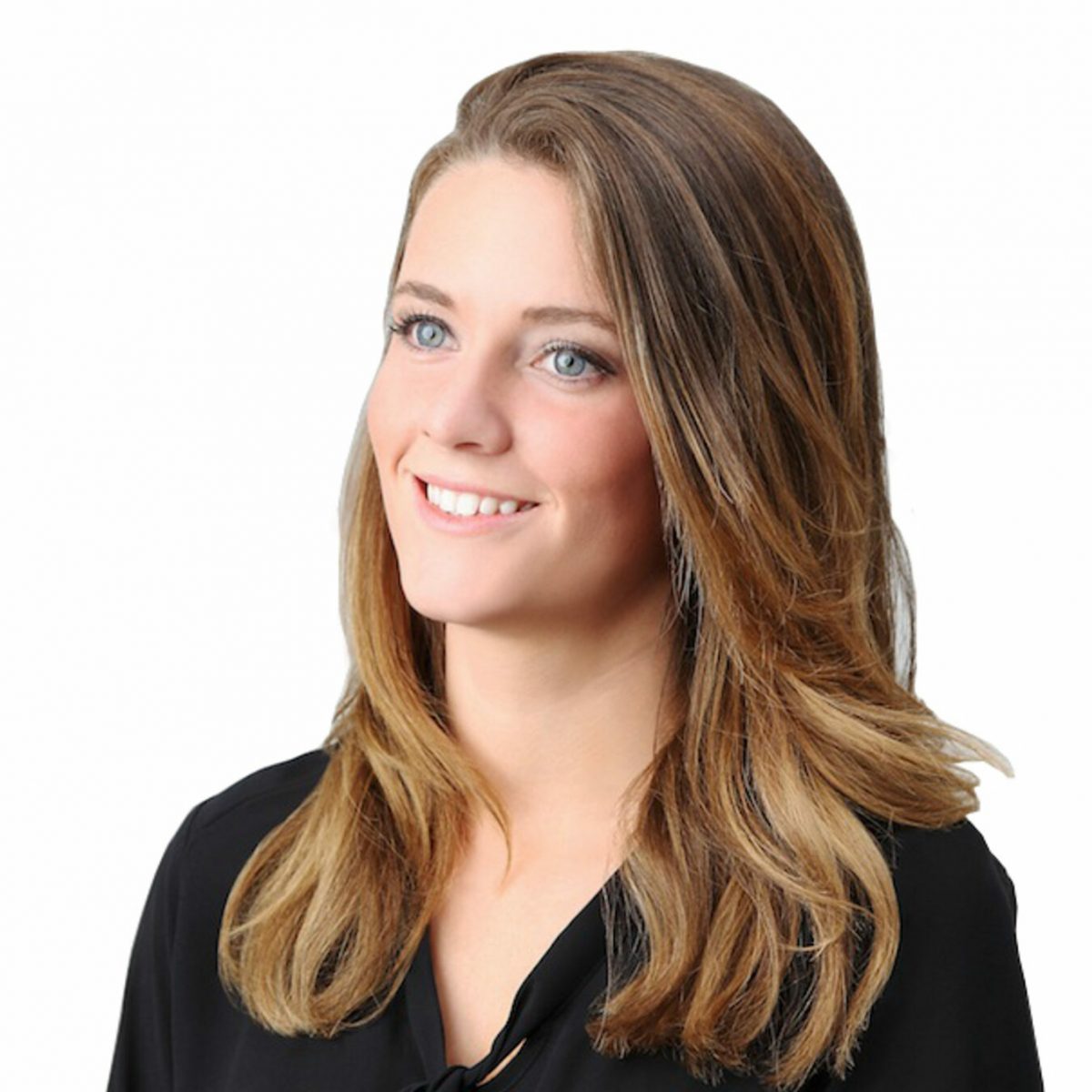 tara-headshot-resized-white-1-